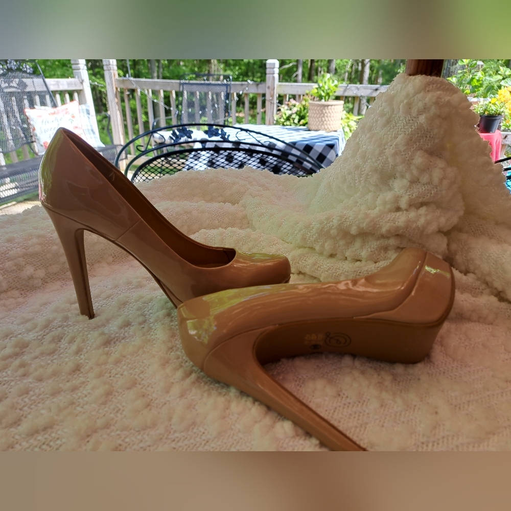 Chinese laundry stilettos